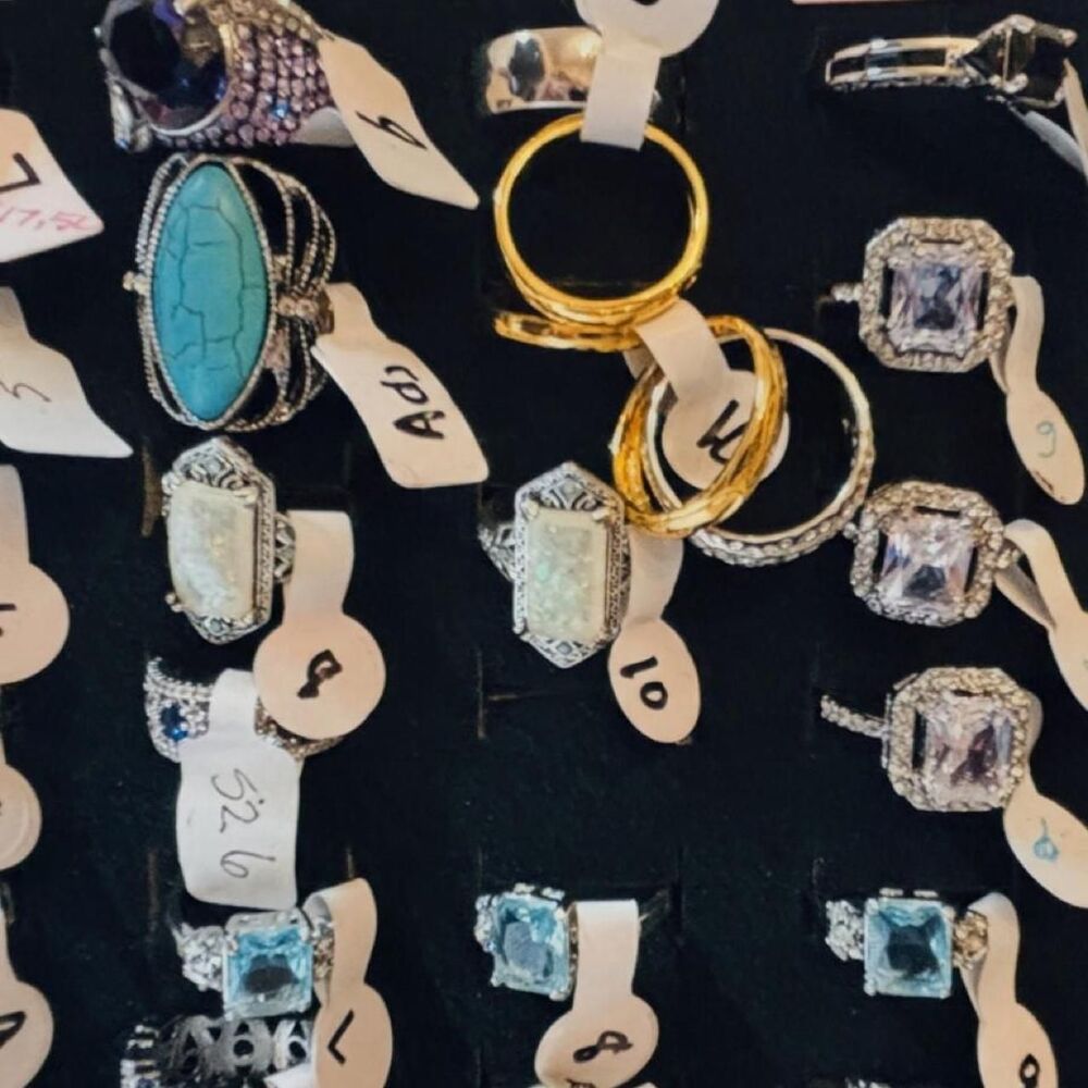 Unbranded Women's multi Jewellery - Picture 3 of 5